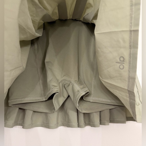 ALO Varsity Tennis Pleated Mini Skirt Limestone Green Size XXS/XS - Picture 7 of 9